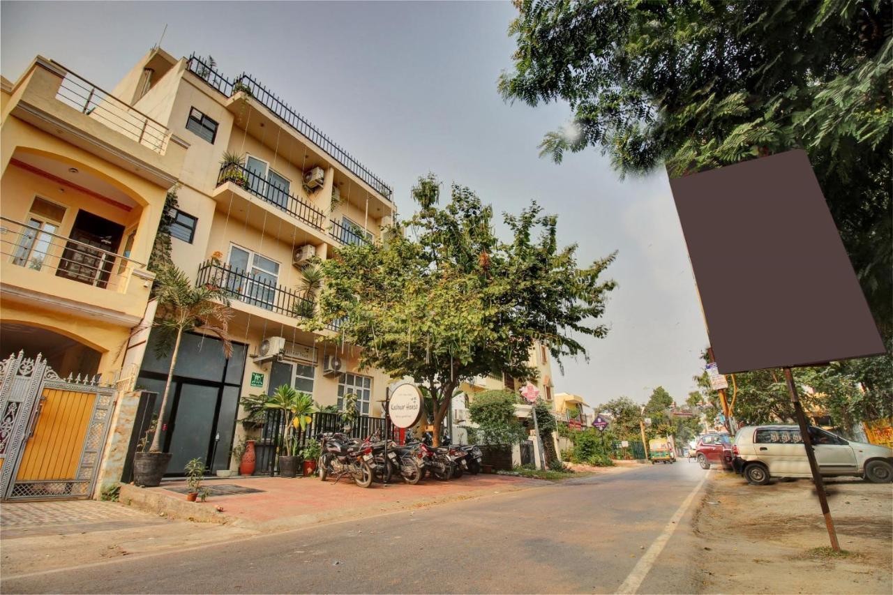 Hotel Super Townhouse Kachnar House Vikas Nagar Hasanganj Esterno foto