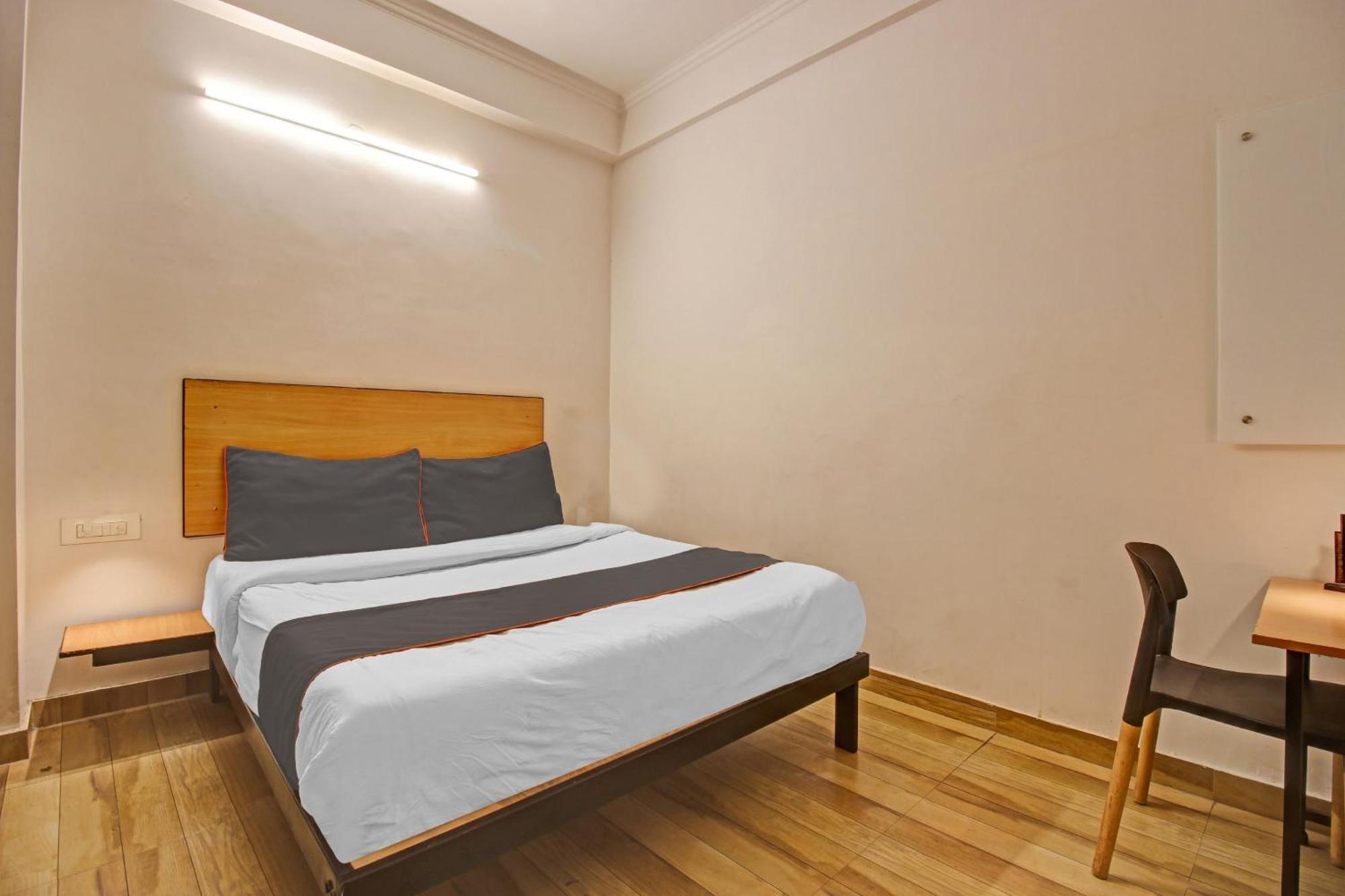 Hotel Super Townhouse Kachnar House Vikas Nagar Hasanganj Esterno foto