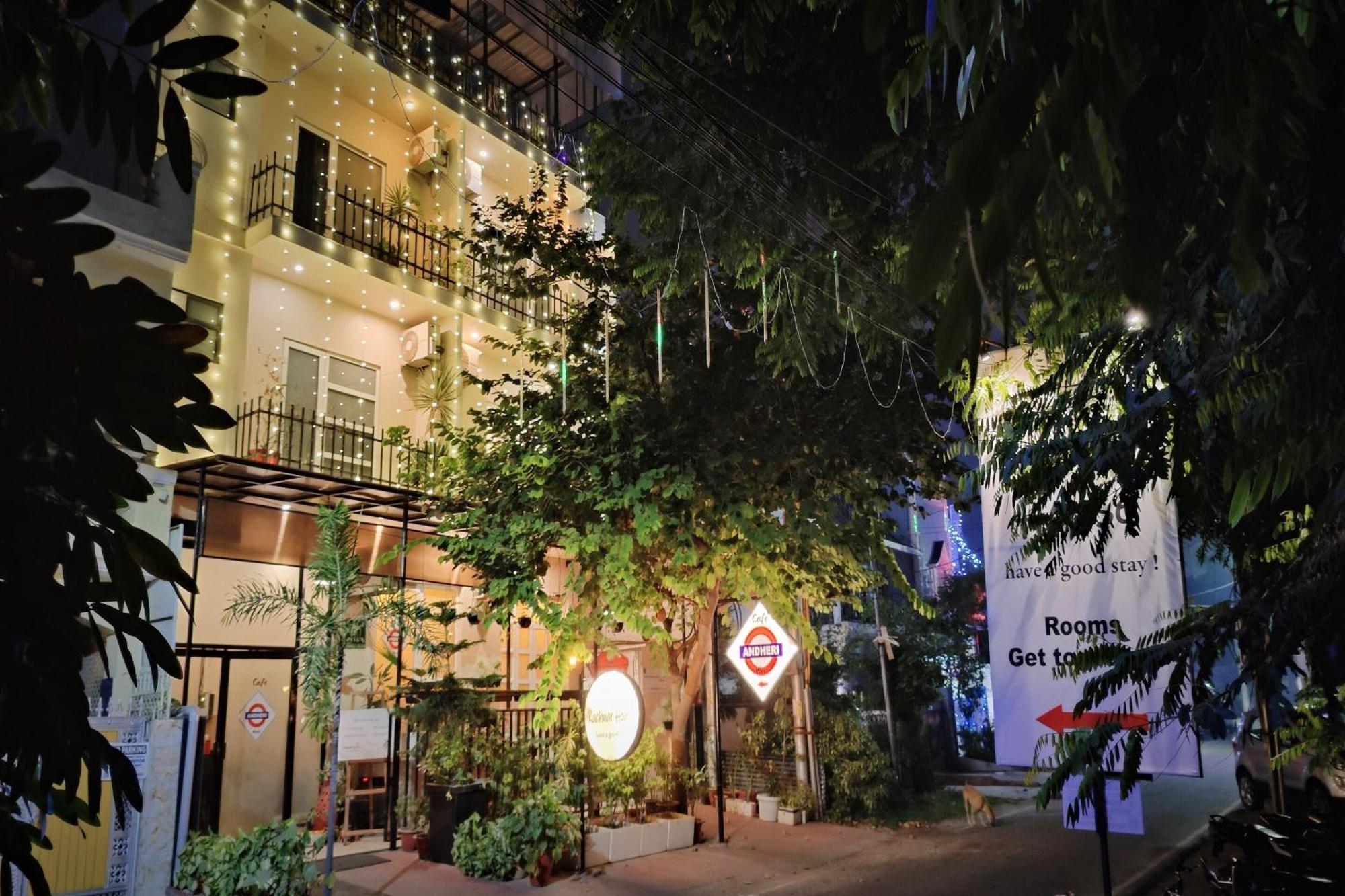 Hotel Super Townhouse Kachnar House Vikas Nagar Hasanganj Esterno foto